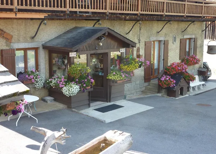 Bed & Breakfast La Ferme Du Mont Blanc 3*
