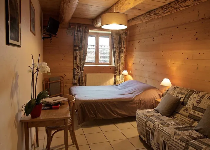 Oda ve Kahvaltı La Ferme Du Mont Blanc Combloux