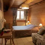 La Ferme Du Mont Blanc Nocleg ze śniadaniem