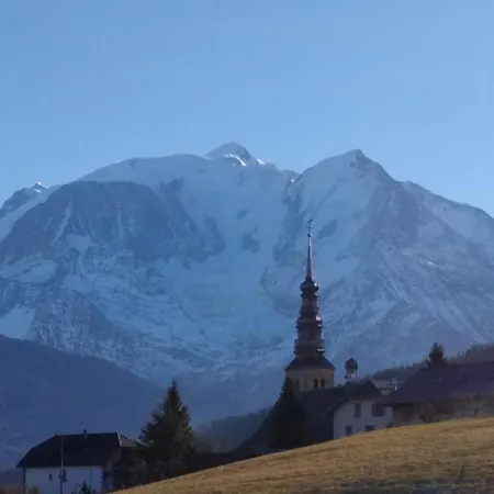 Bed & Breakfast La Ferme Du Mont-blanc *